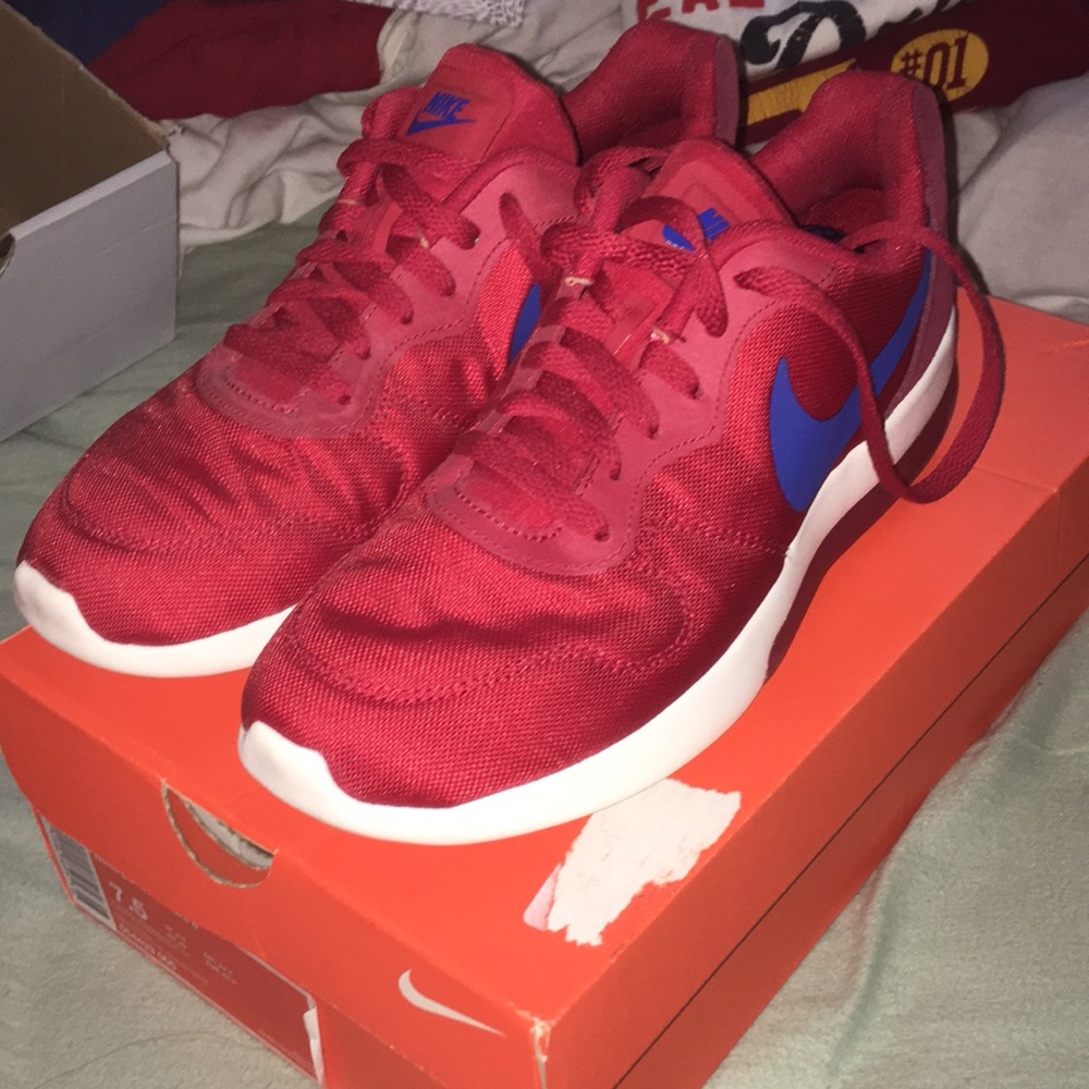 Men’s Red Nike shoes size 8